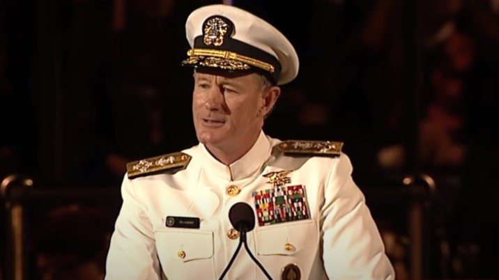 Admiral-William-H-McRaven-university-of-texas-commencement-speech-2014
