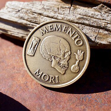 momento-mori-medallion
